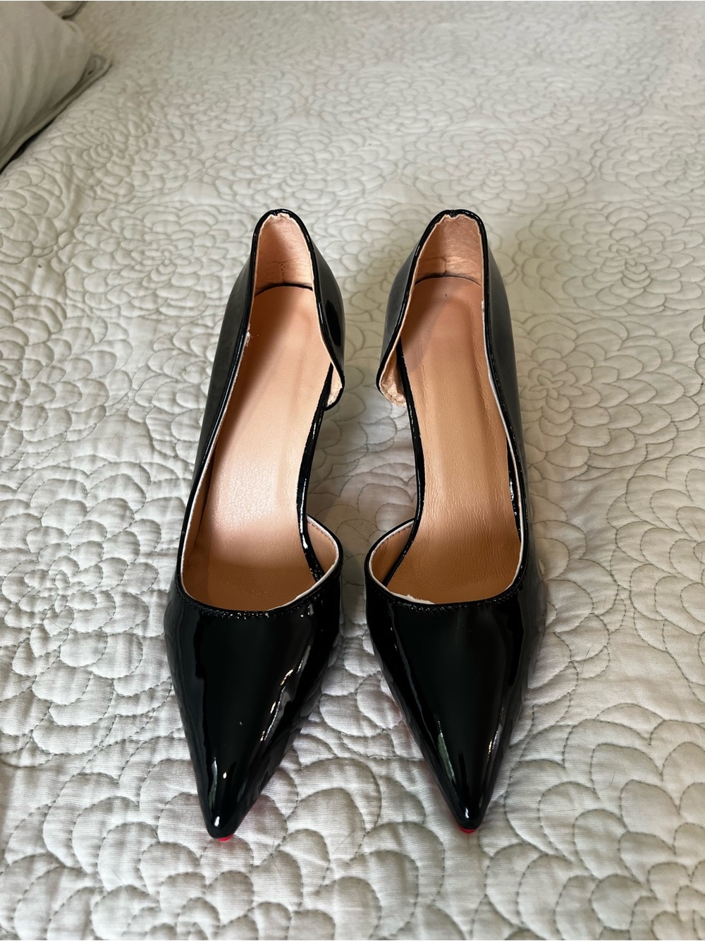 Black Patent Pointed-Toe Women's Pumps